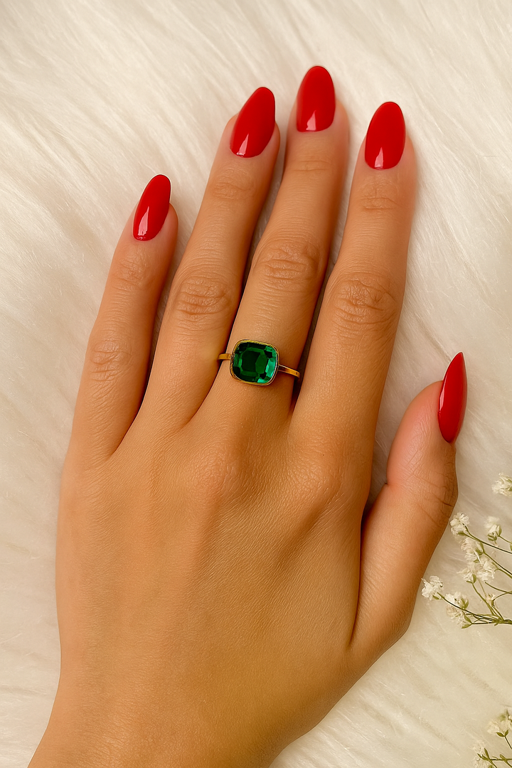 Elegant Gold Plated Artificial Ring with Green Stone – Stylish Fashion Jewelry for Women