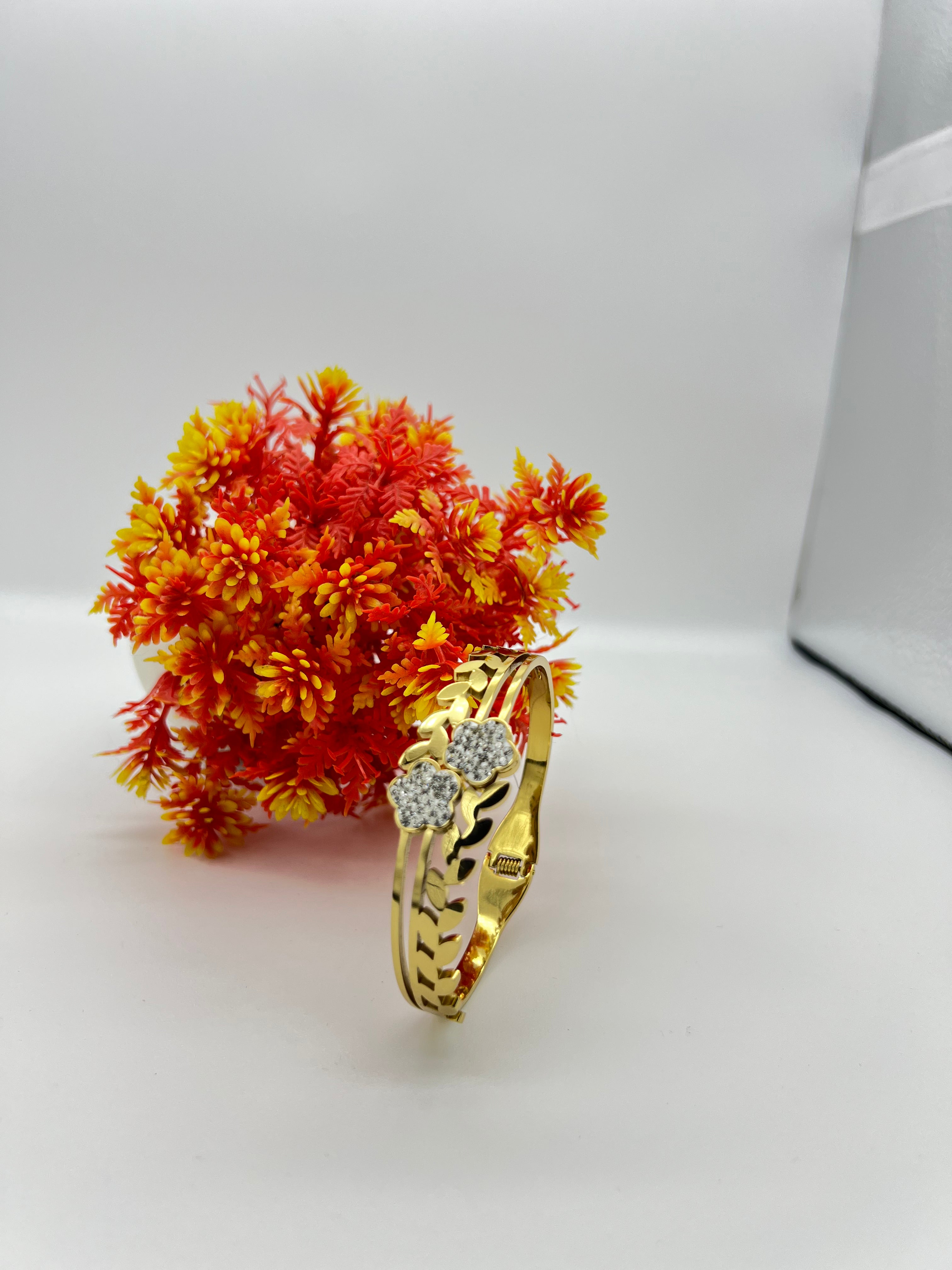 Gold Floral Charm Bracelet with Gemstone Accents – Elegant Artificial Jewelry for Women