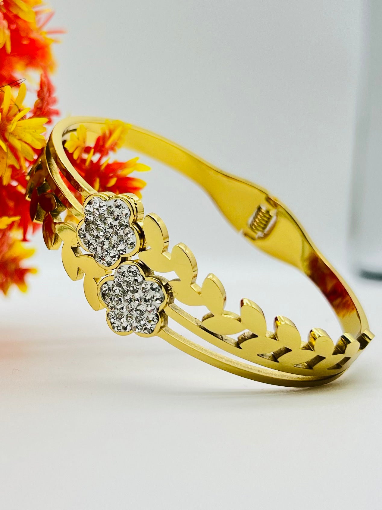 Gold Floral Charm Bracelet with Gemstone Accents – Elegant Artificial Jewelry for Women