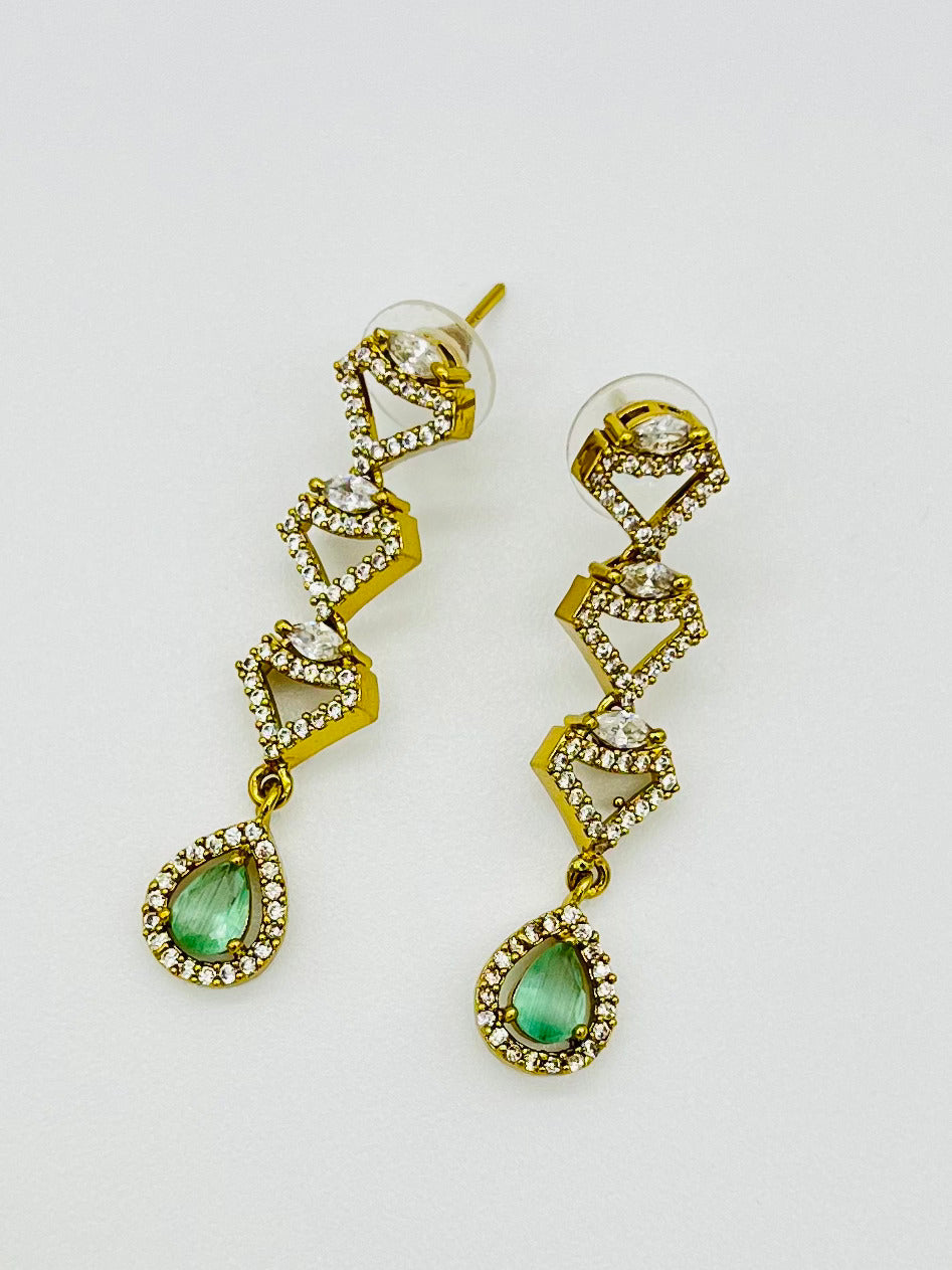 Gold-Toned Green Stone Necklace & Earring Set – Bridal Artificial Jewelry for Women